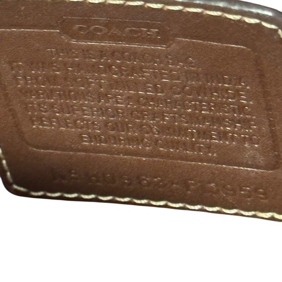 Coach Hampton Brown Pebbled Leather Tote with Structured Design and Dual Straps - Picture 11 of 12